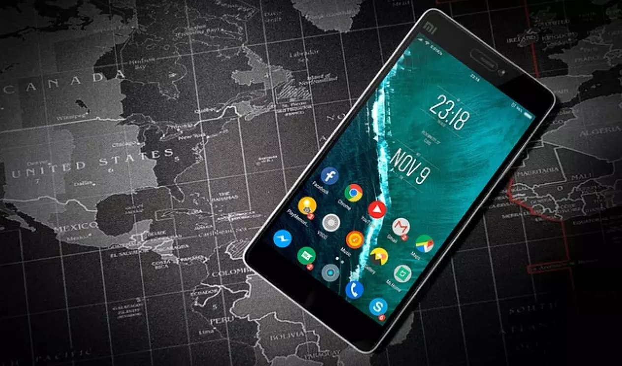 mobilní telefon